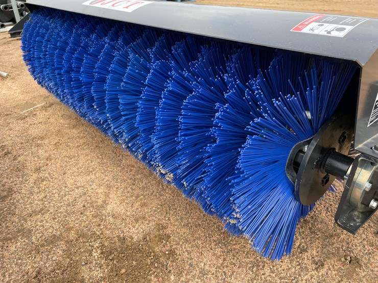 #4134-•-jct-72"-hydraulic-sweeper-angle-broom-image-11