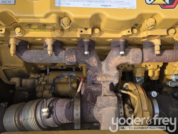 2021-caterpillar-336-image-70
