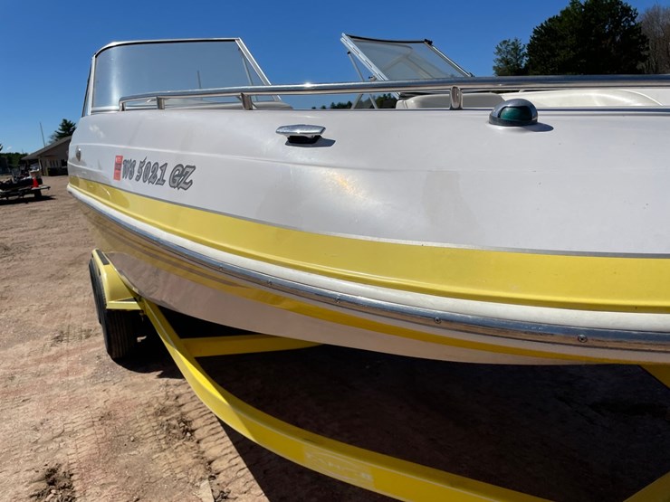 #1572-•-2005-tahoe-204-boat-(has-wi-title)-image-14