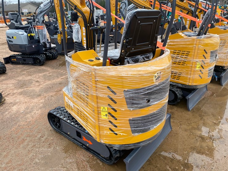 #5539-•-new-ats-rt15r-mini-excavator-image-8