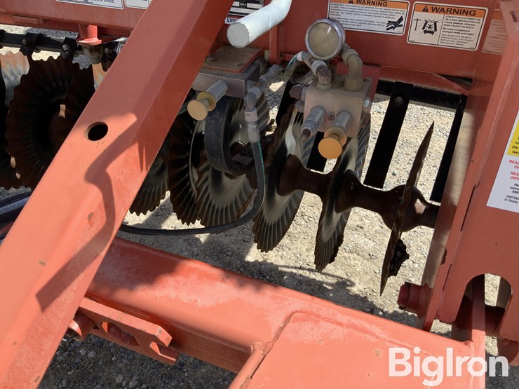 2011-kuhn-krause-excelerator-8000-image-10