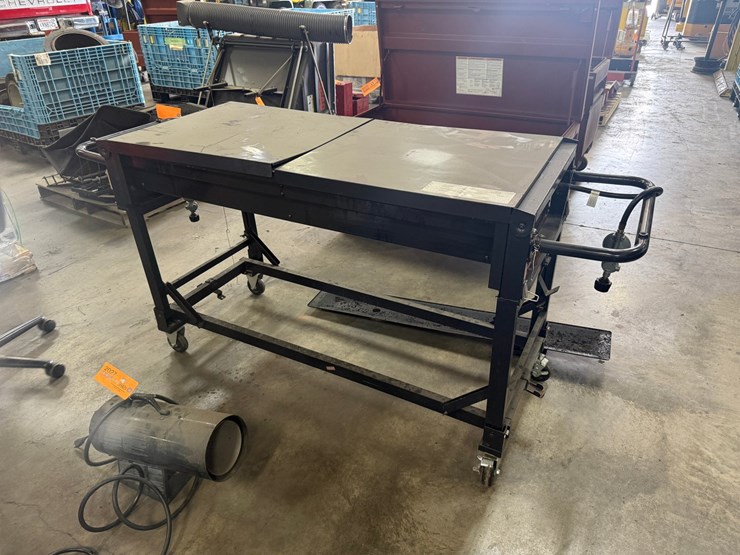 #2026-•-large-gas-grill-on-wheels-image-4