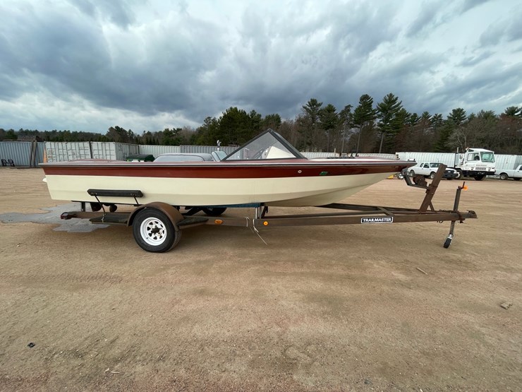 #1567-•-1987-sylvan-19'-boat-with-trailer-(no-title/reg.-card)-image-4