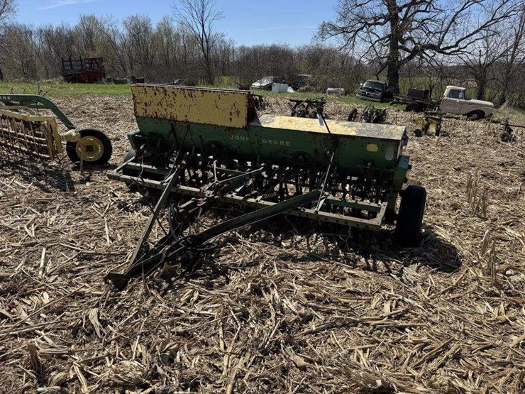 john-deere-grain-drill-image-2