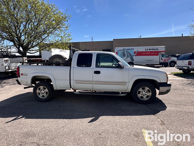 2004-chevrolet-silverado-1500-z71-image-4