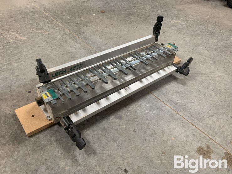 leigh-d4r-24”-dovetail-jig-image-3