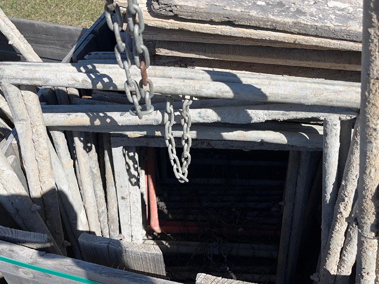 bucket-stands-image-3