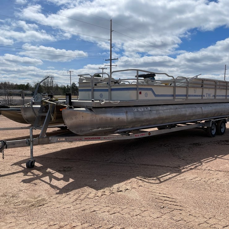 #1576 • 1990 TMC 30' Pontoon Boat (No Title)