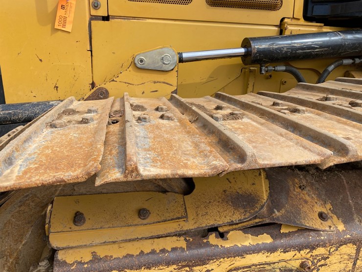 2016-caterpillar-d5k2-lgp-image-21