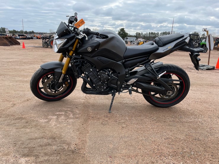 #1634-•-2012-yamaha-fz8-n-motorcycle-(has-wi-title)-image-2