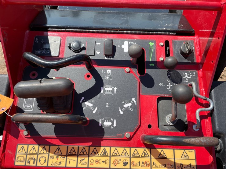 #1635-•-2022-toro-dingo-tx1000-wide-track-mini-skidsteer-image-13