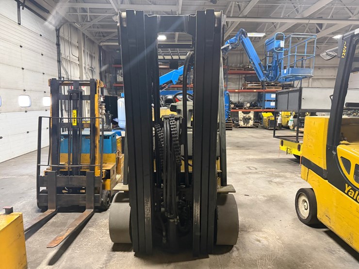 #2012-•-yale-forklift-(non-runner)-image-2