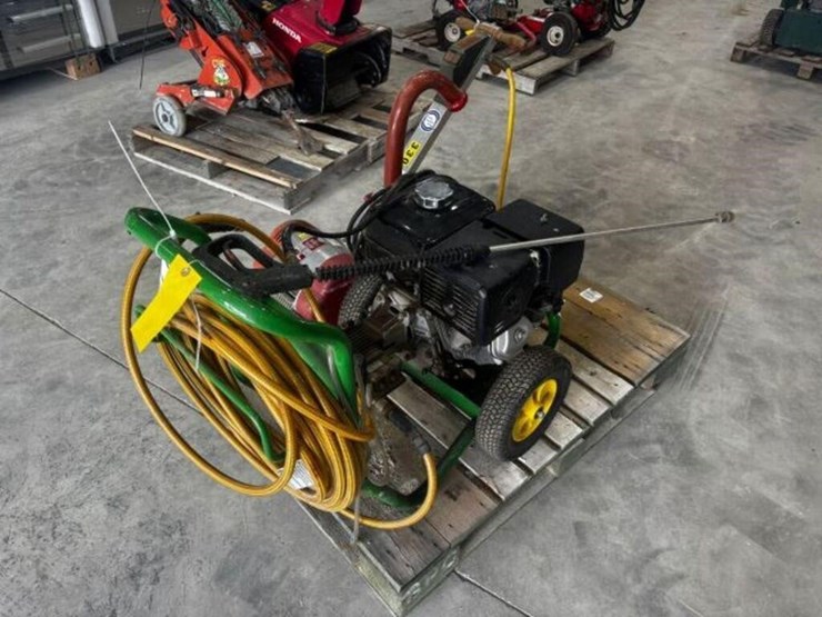 john-deere-3800-image-3