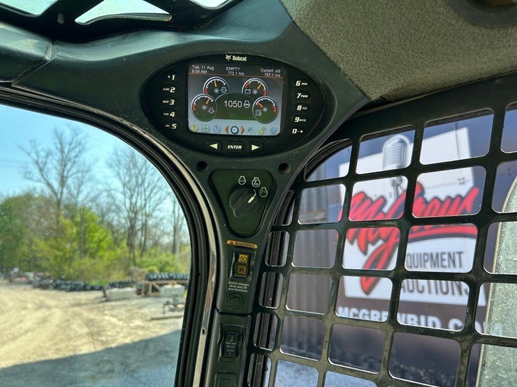 2018-bobcat-t770-image-24