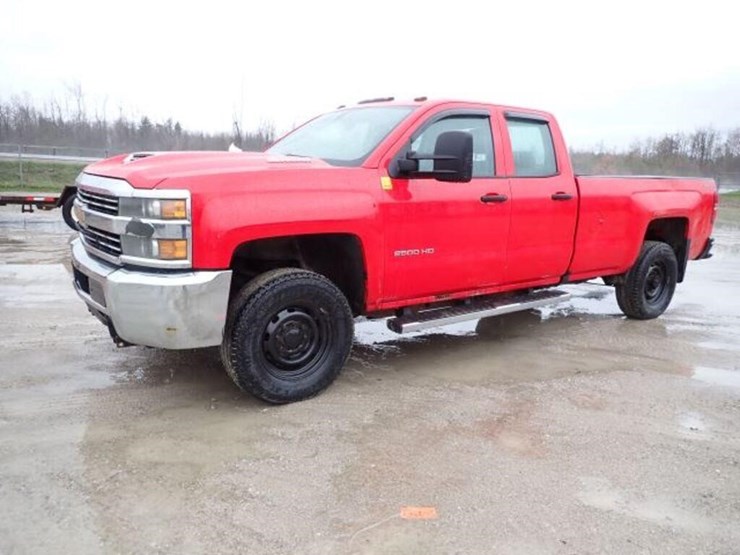 2016-chevrolet-2500hd-image-1