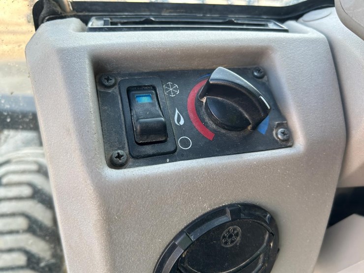 2017-caterpillar-903c2-image-27