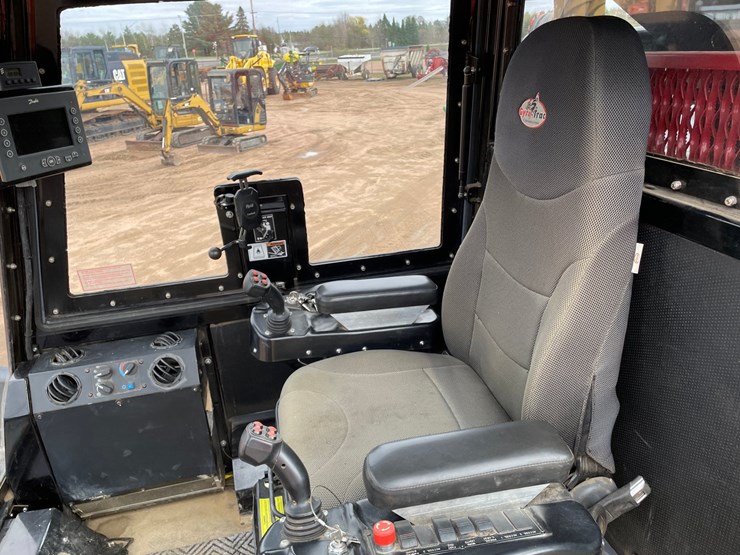 2017-gyro-trac-gt35-image-60