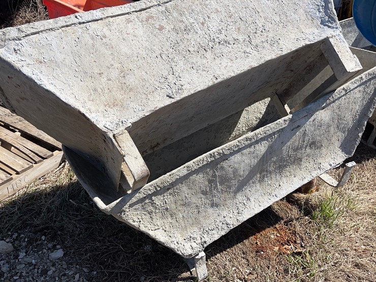 8-concrete-tubs-image-5
