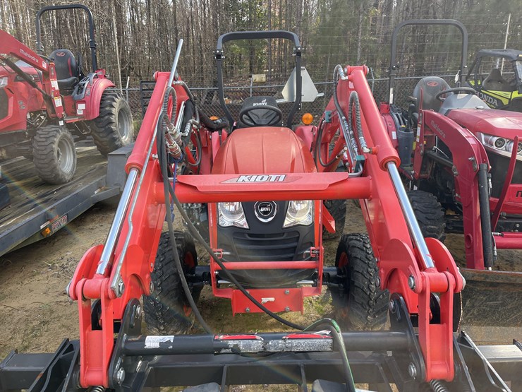 2023-kioti-ck2610mb-compact-utility-tractor-w/loader-image-2