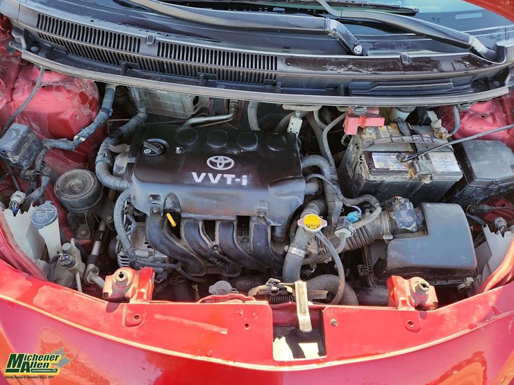 non-operable-2008-toyota-yaris-sport-4dr-sedan-4a-image-24