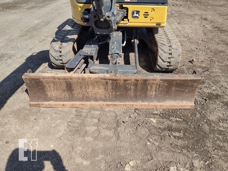 2022-deere-35g-image-18