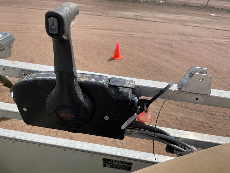 #1576-•-1990-tmc-30'-pontoon-boat-(no-title)-image-24