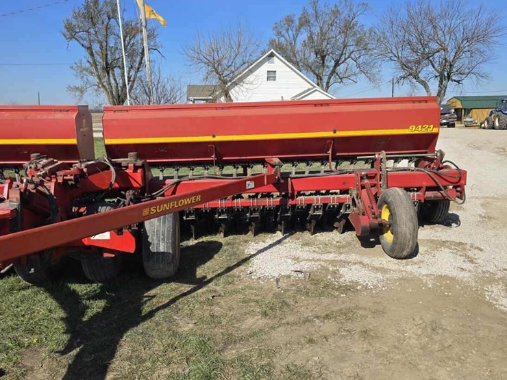 sunflower-9421-drill-image-9