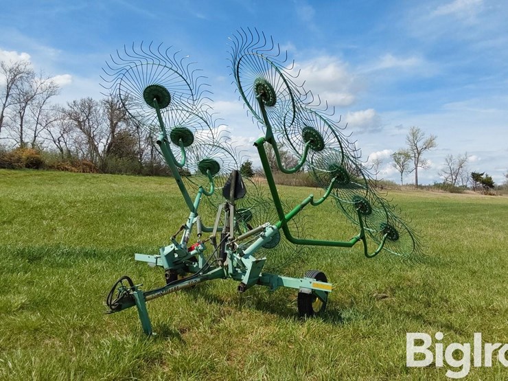 john-deere-702-image-1