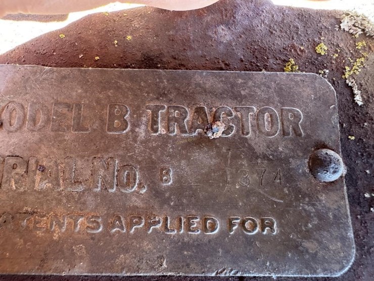 john-deere-b-image-8