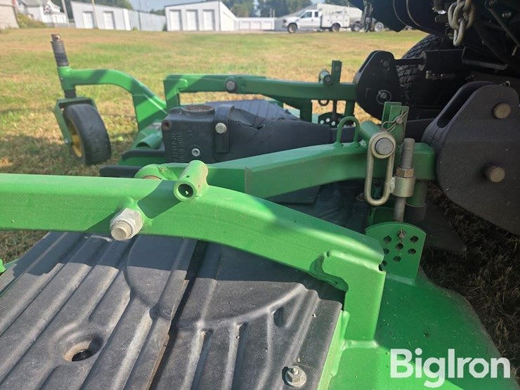 2015-john-deere-1570-image-15