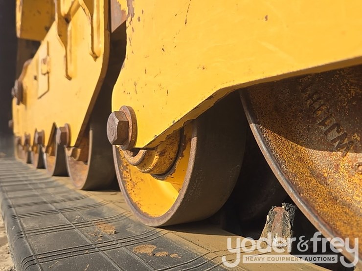2022-caterpillar-299d3-image-19