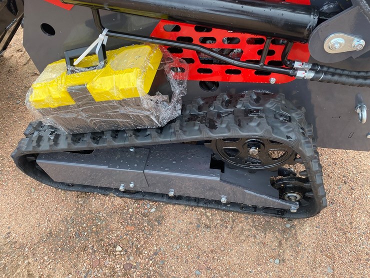 #5570-•-agt-ysrt14-tracked-mini-skid-steer-image-9