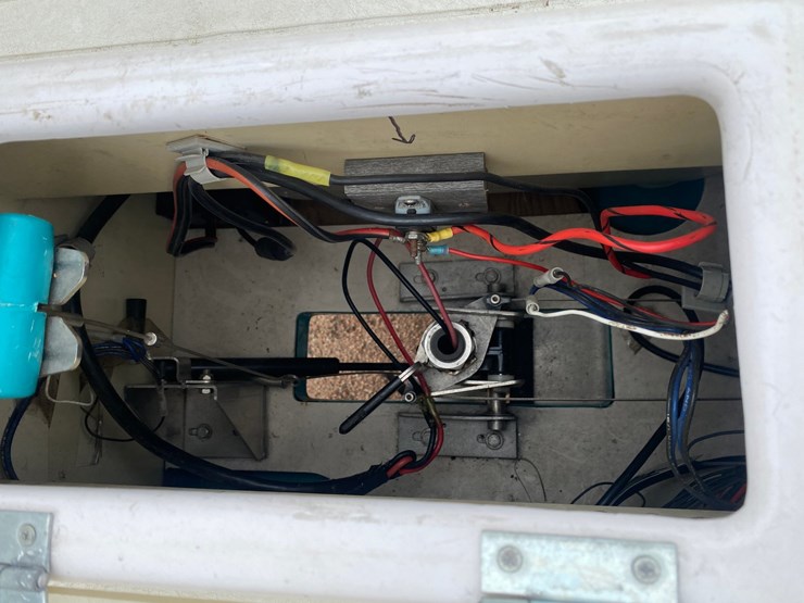 #1569-•-1999-eldebo-electric-deck-boat-image-22