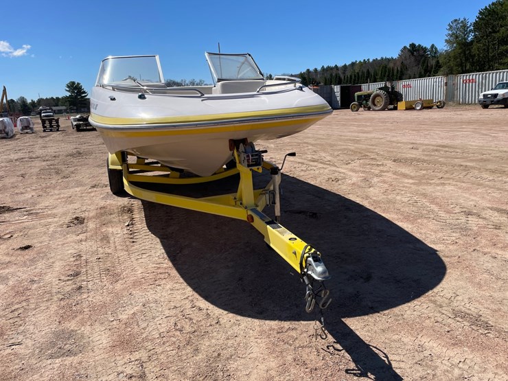 #1572-•-2005-tahoe-204-boat-(has-wi-title)-image-3