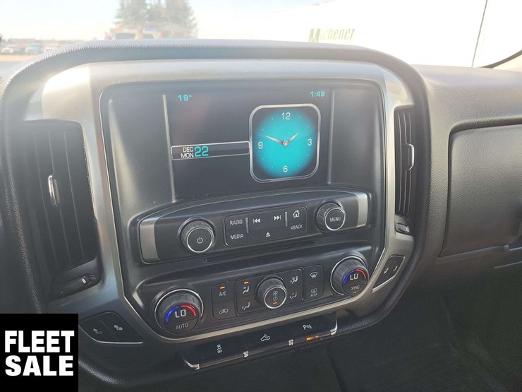 2015-chevrolet-silverado-1500-image-13
