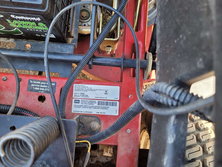 toro-mx-4260-zero-turn-mower-image-12