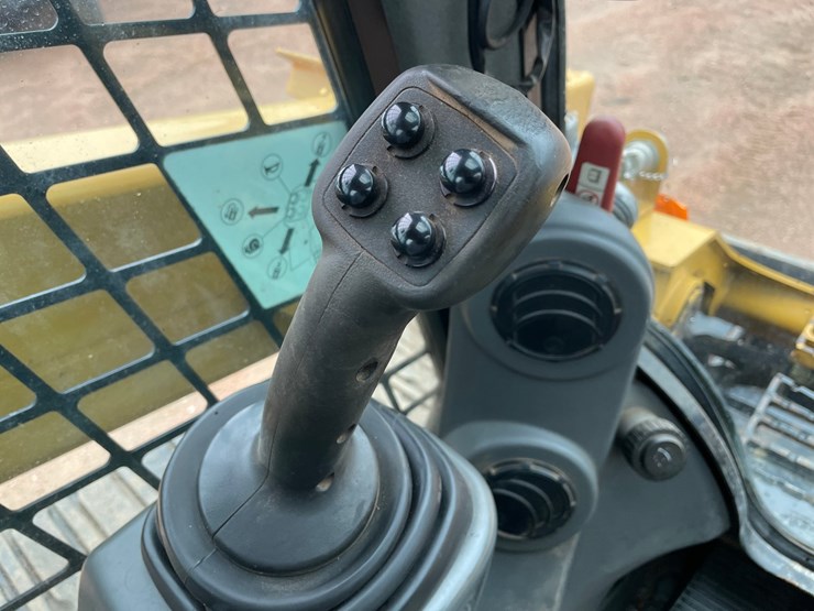 2014-caterpillar-287d-image-37