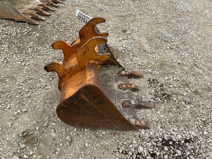 john-deere-24-image-4