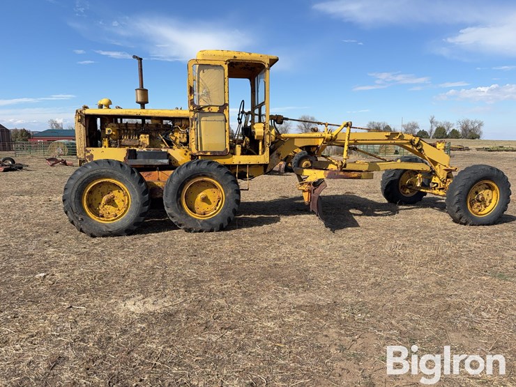 caterpillar-12-image-4