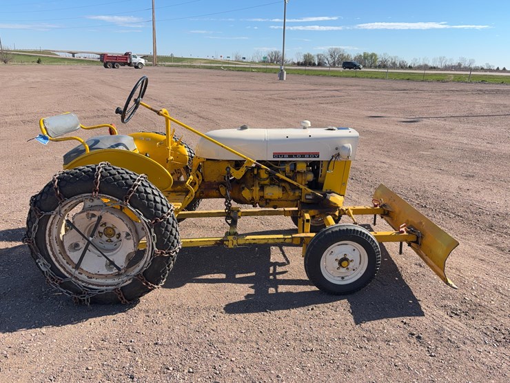 1968-international-cub-lo-boy-tractor-with-woods-belly-mower-image-3