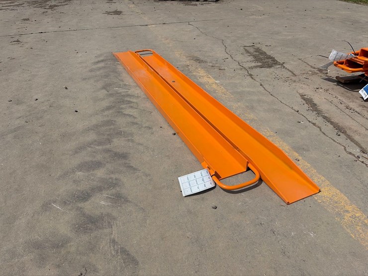 unused-2026-wolverine-ex-66-84l-skid-steer-pallet-forks-extensions-image-2