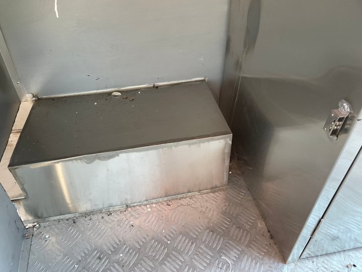 #1562-•-2019-qingdao-3-wheel-electric-food-truck-(no-title)-image-62