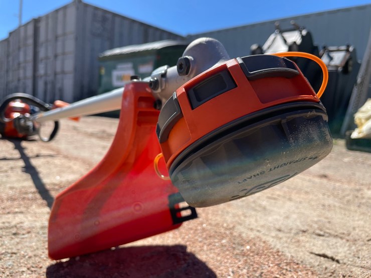#1535-•-husqvarna-330lk-hi-torq-weed-wacker-image-4