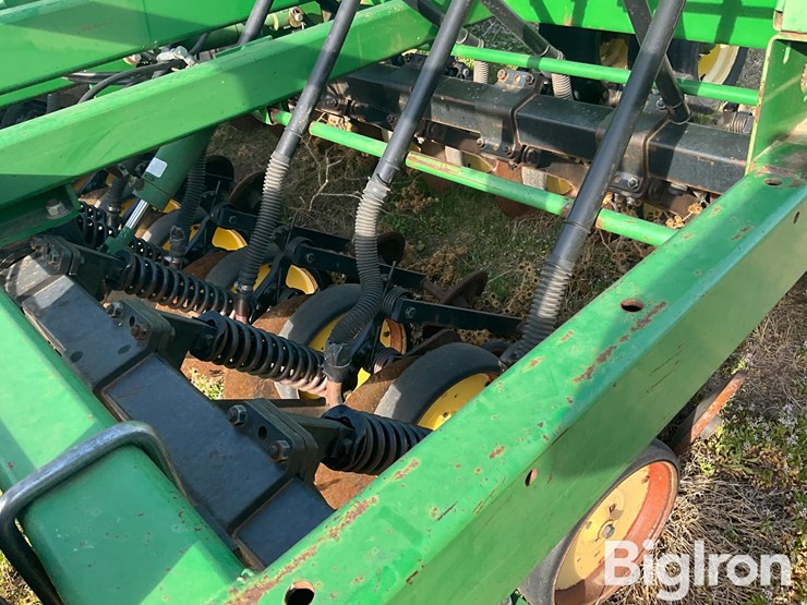 john-deere-750-image-16