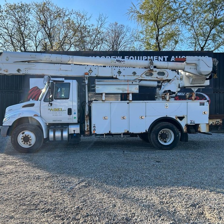 2016 INTERNATIONAL DURASTAR 4300