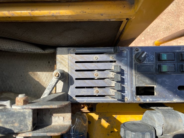 1996-akerman-ew200-image-45