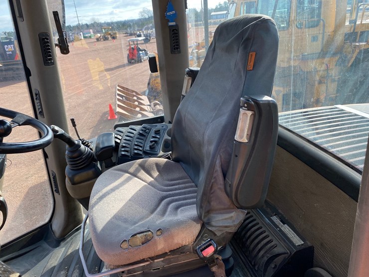 2012-case-521e-image-17