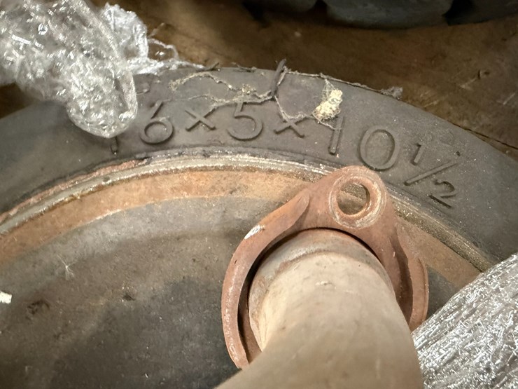 #2028-•-pallet-of-tires-image-6