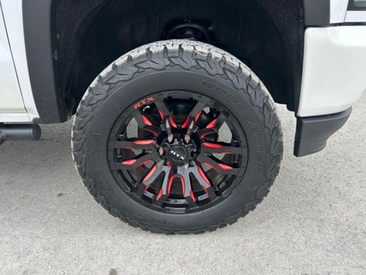 2018-chevrolet-silverado-1500-ltz-image-103