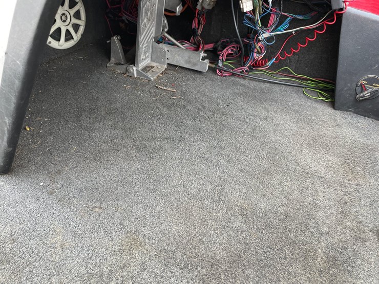 #1571-•-2003-skeeter-zx200-boat-with-yamaha-motor-(has-wi-title)-image-47